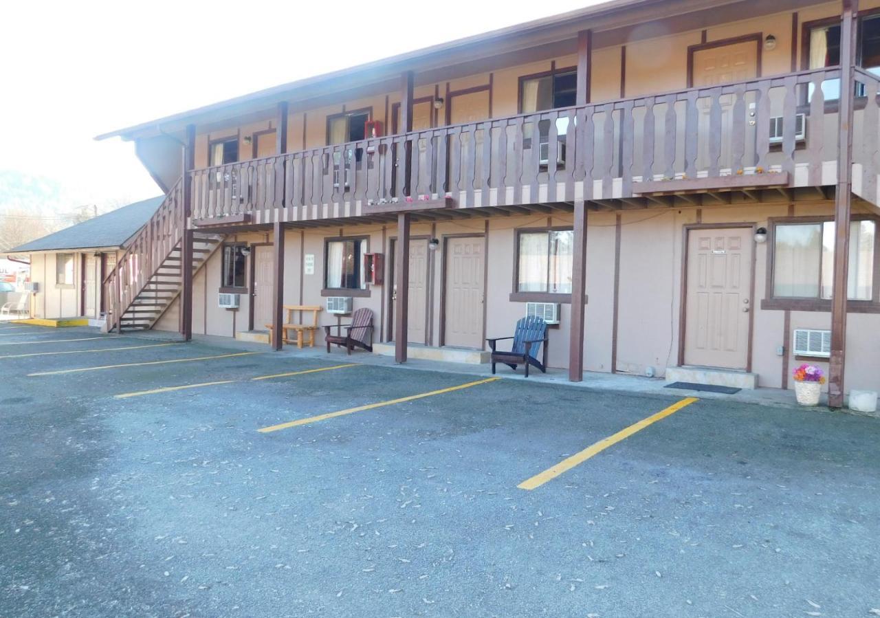 Packwood Inn Экстерьер фото