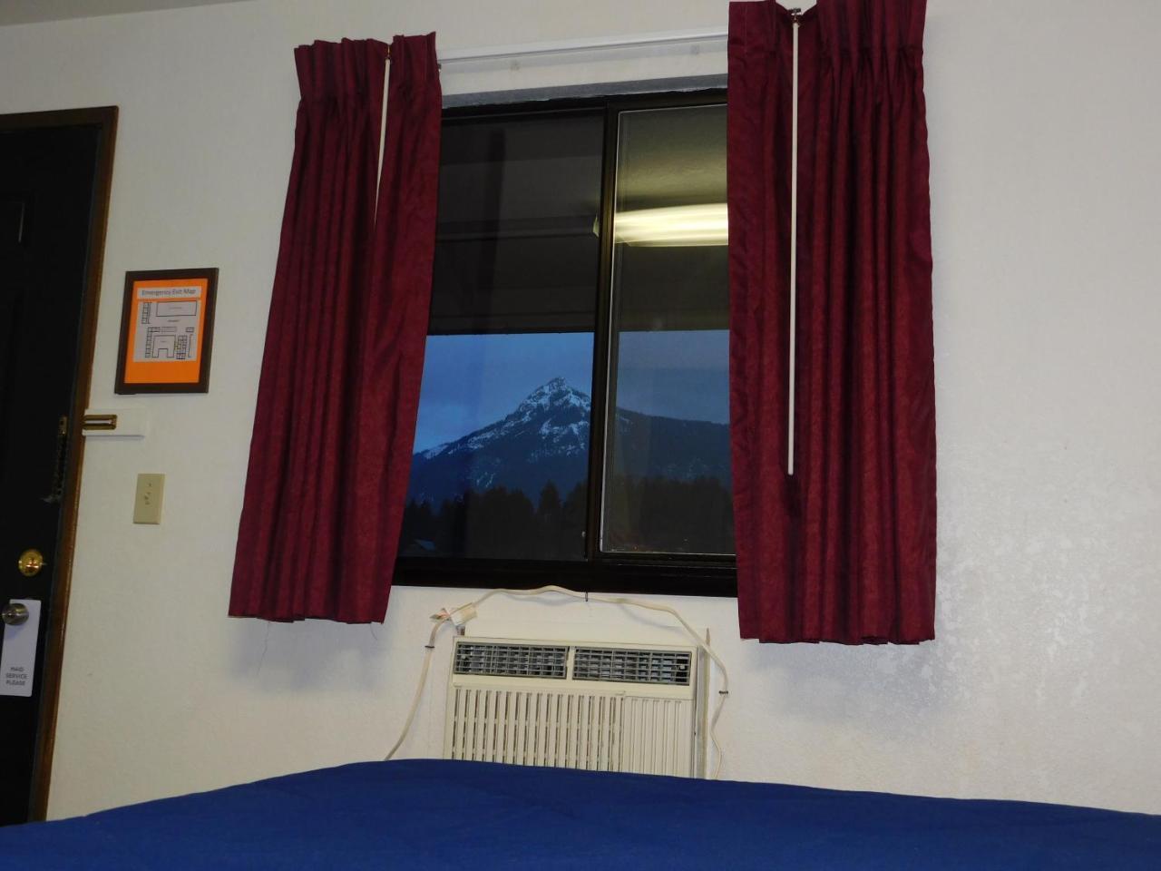 Packwood Inn Экстерьер фото